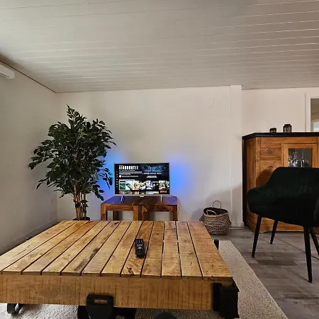 公寓 Attic With Private Terrace 瓦伦施塔特